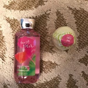 NEW Bath & Body Works sweet pea set